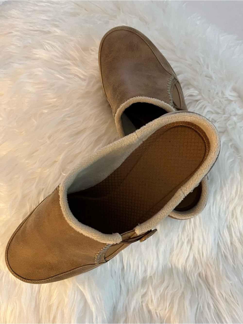 Skechers Women's Slip-On Clog with Faux Shearling Trim in Tan